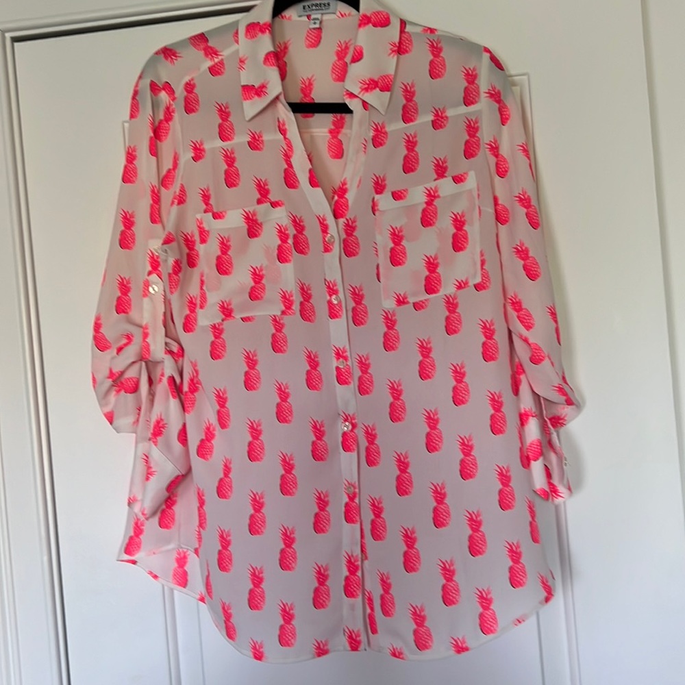Fun and flirty summer blouse
